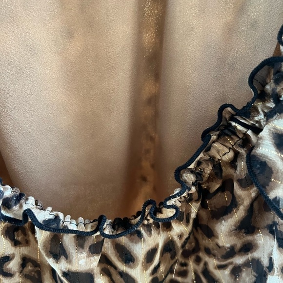 Women's size small animal print top - Picture 6 of 7